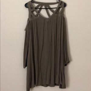 Umgee Detailed Neckline Top